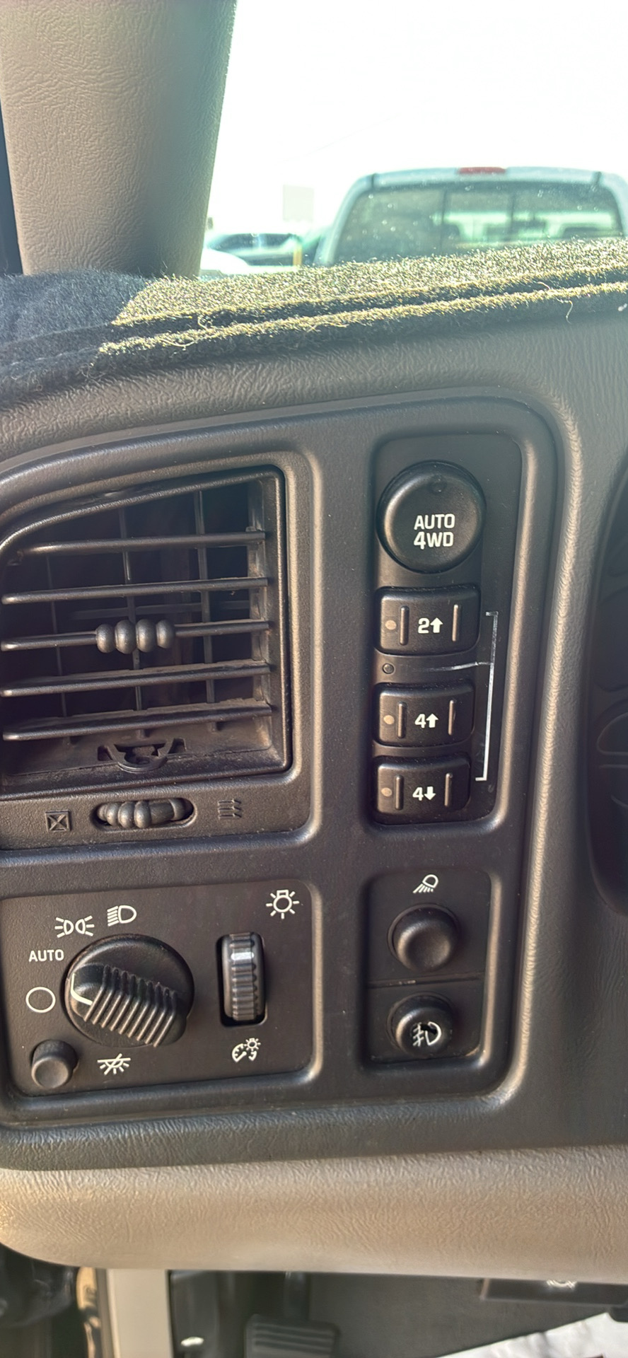 2005 Chevrolet Avalanche 1500 Z71 thumbnail 5