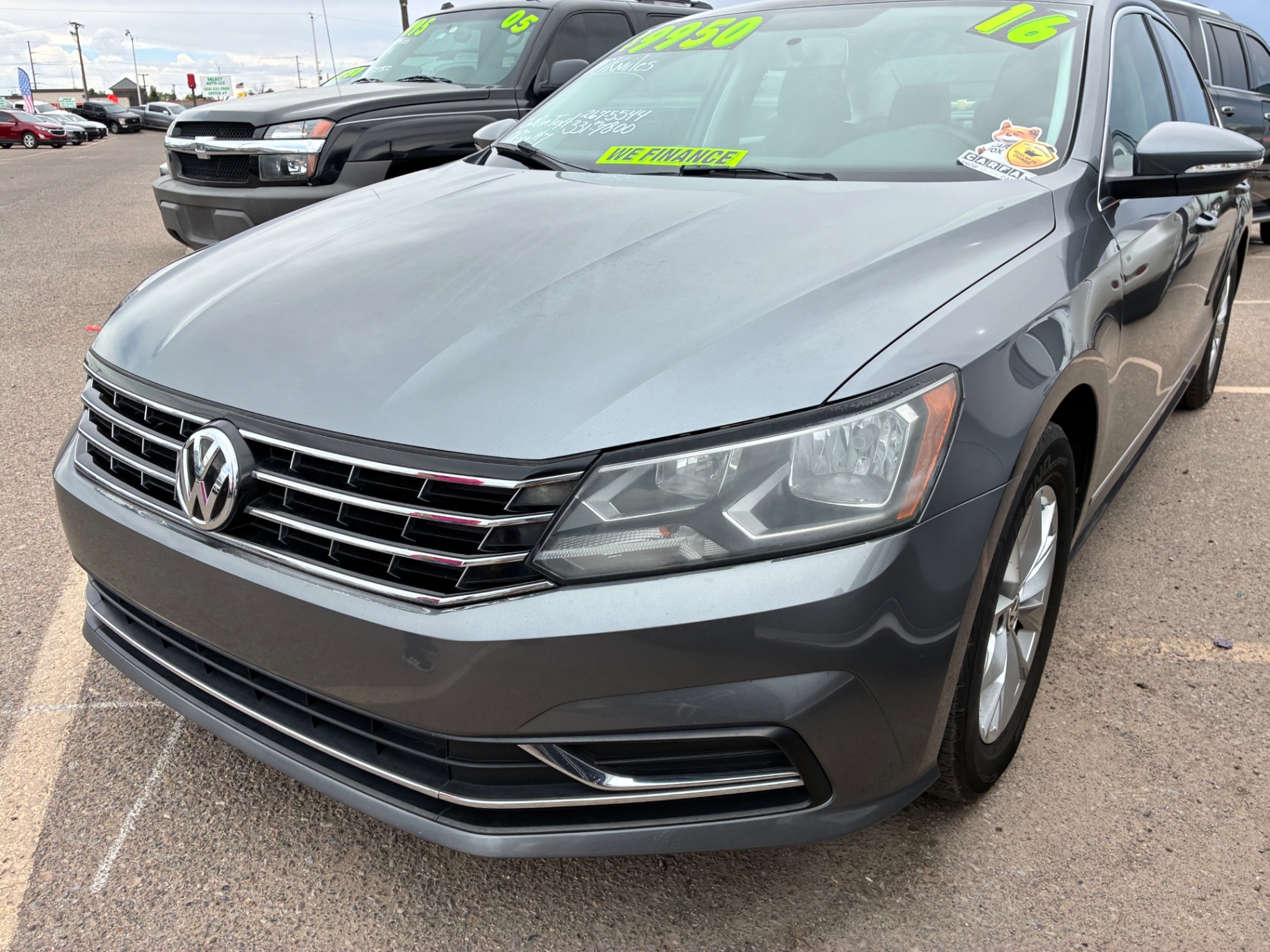 2016 Volkswagen Passat S thumbnail 2