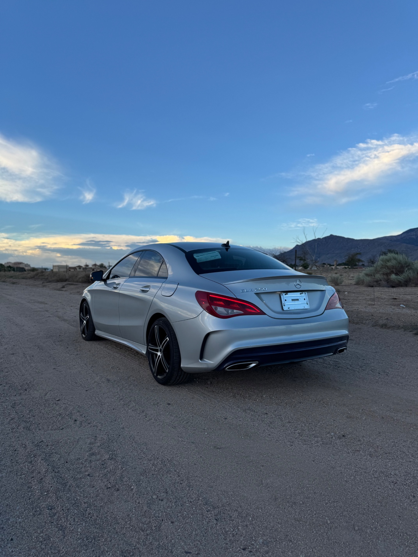 2019 Mercedes-Benz CLA 250 4MATIC thumbnail 4
